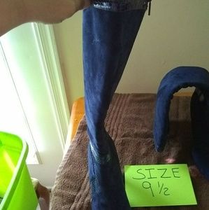 Blue suede heel boots soze 9 1/2